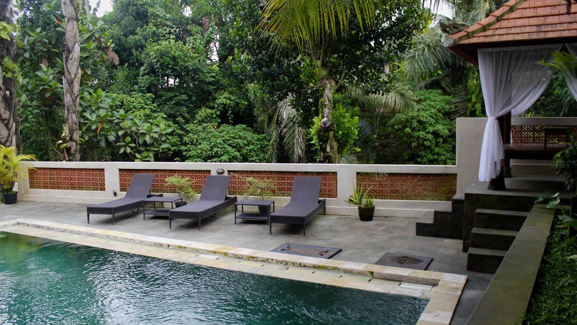Guest house Hanaka Riverside Ubud Indonesia