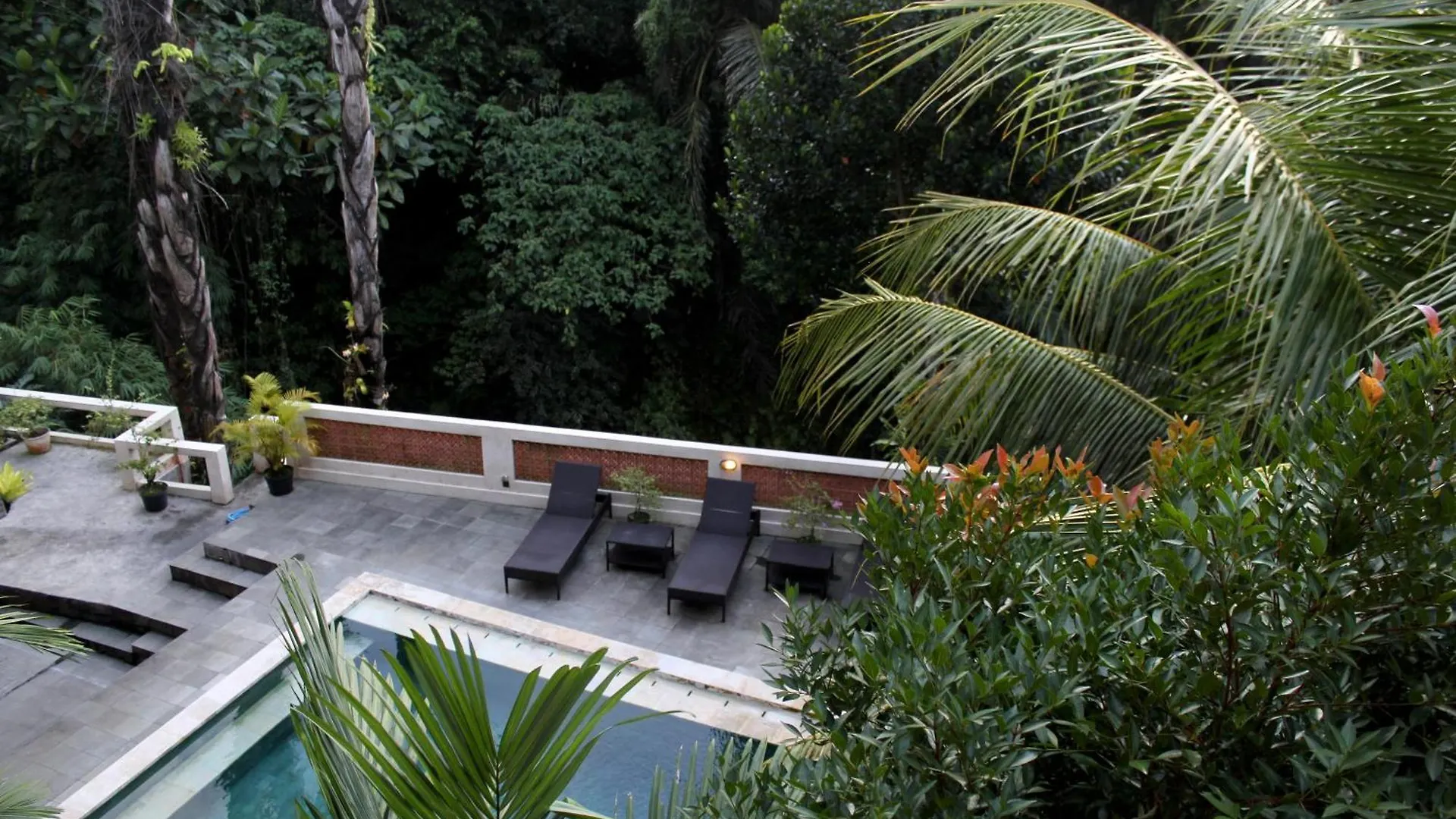 Hanaka Riverside Ubud Guest house